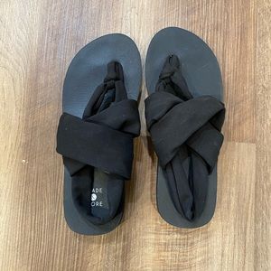 Black sandals